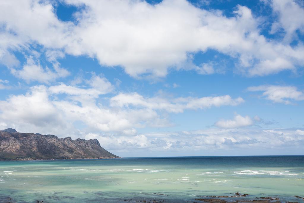 Loddey'S Self Catering Apartments - By Beach Collection Strand Esterno foto